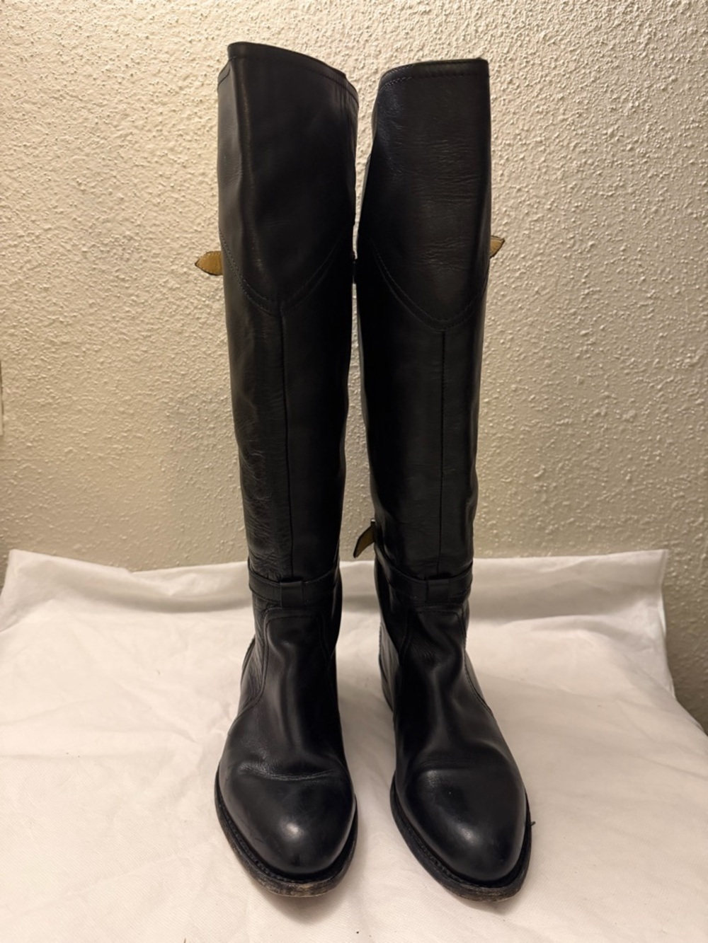 Frye black long Leather women boot, sz 7, pre-owned